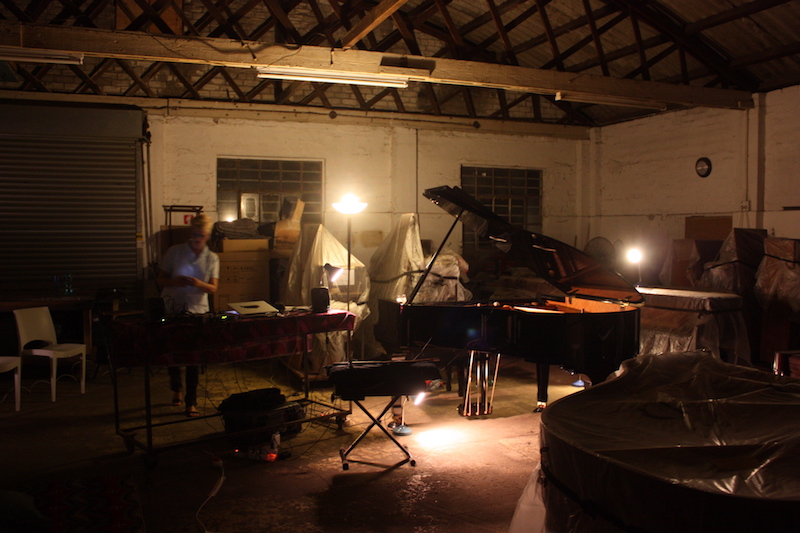 TThe piano workshop setting for a Betwixt concert